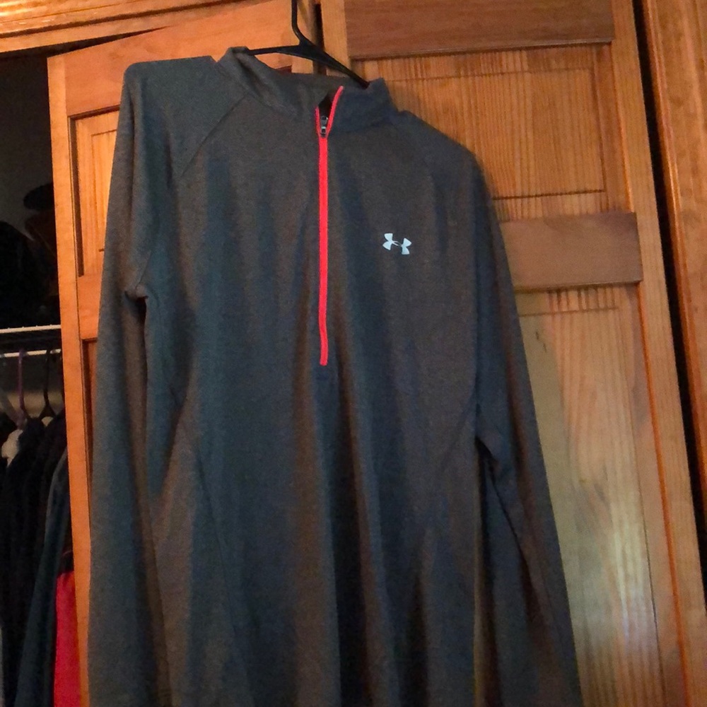 Under armor zip up